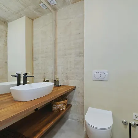 House Legacy Zadar Βίλα